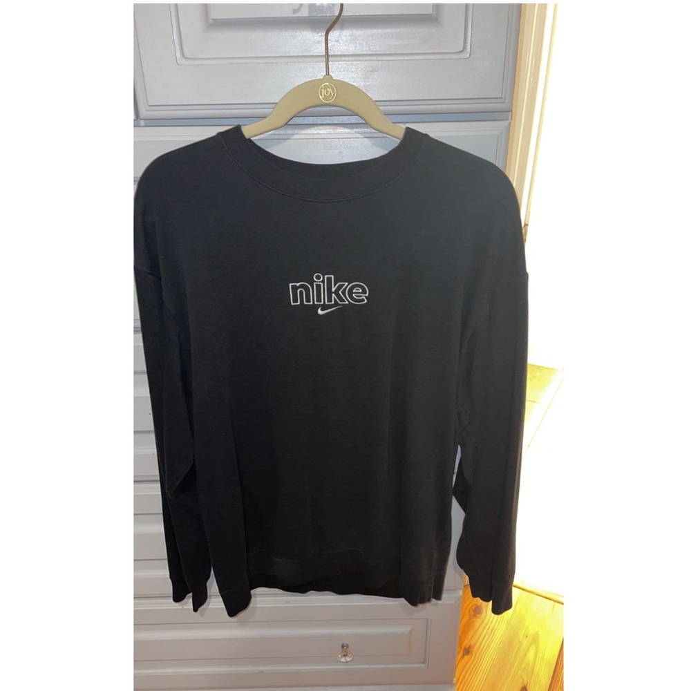 Nike sweatshirt